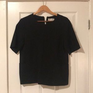 Everlane black top